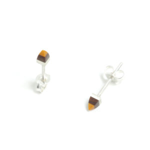 Button to open Australian wooden earrings description